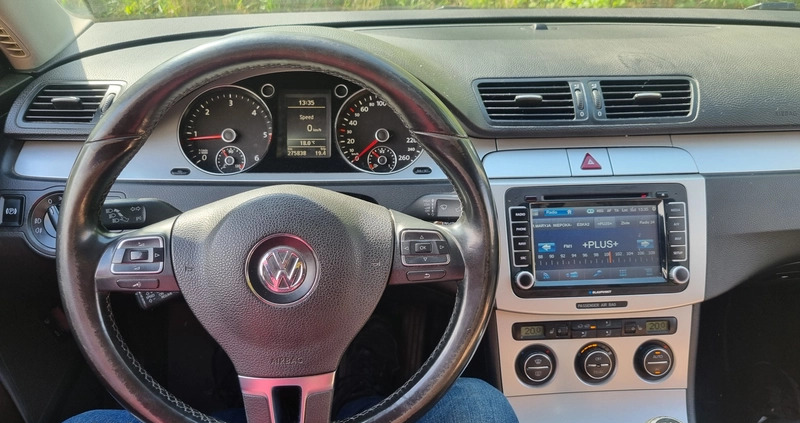 Volkswagen Passat cena 19900 przebieg: 275838, rok produkcji 2009 z Łódź małe 79